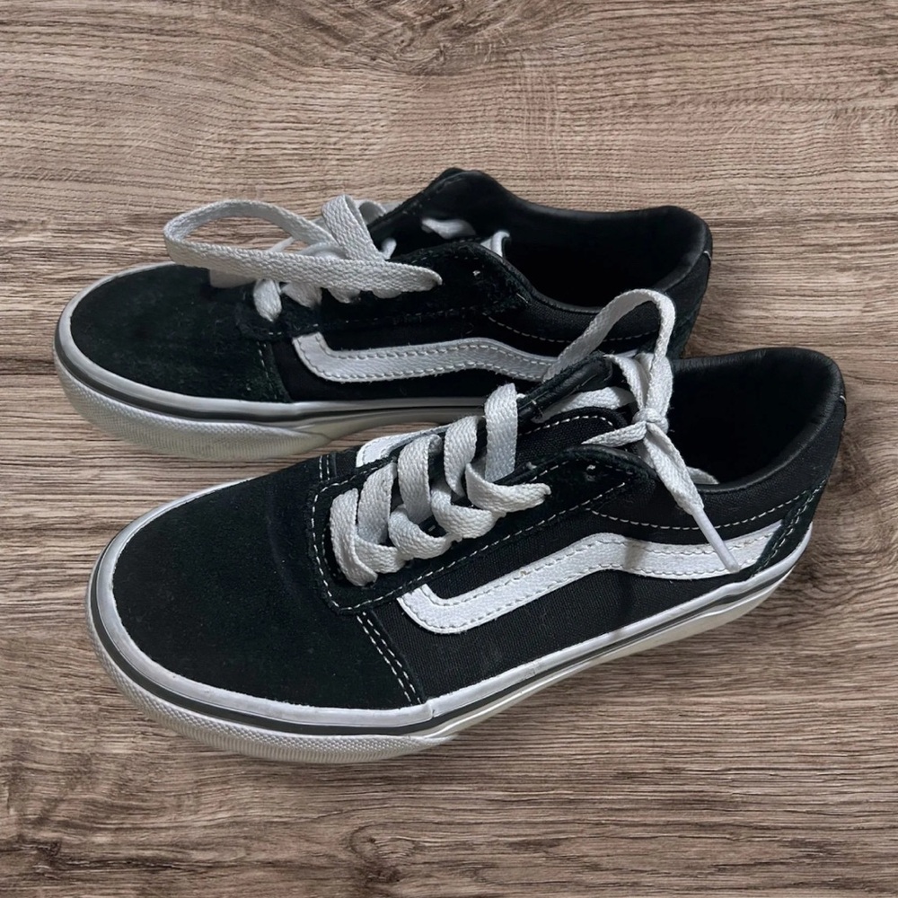 Youth Vans Old Skool Classic Tie Black & White Sneakers – Size 13 – GUC